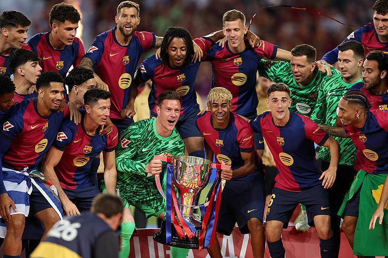 德拉富恩特：乌奈-西蒙明天能上，我们会派上最好的阵容（德拉富恩特：乌奈-西蒙明日可出场，我们将尽遣最强阵容）