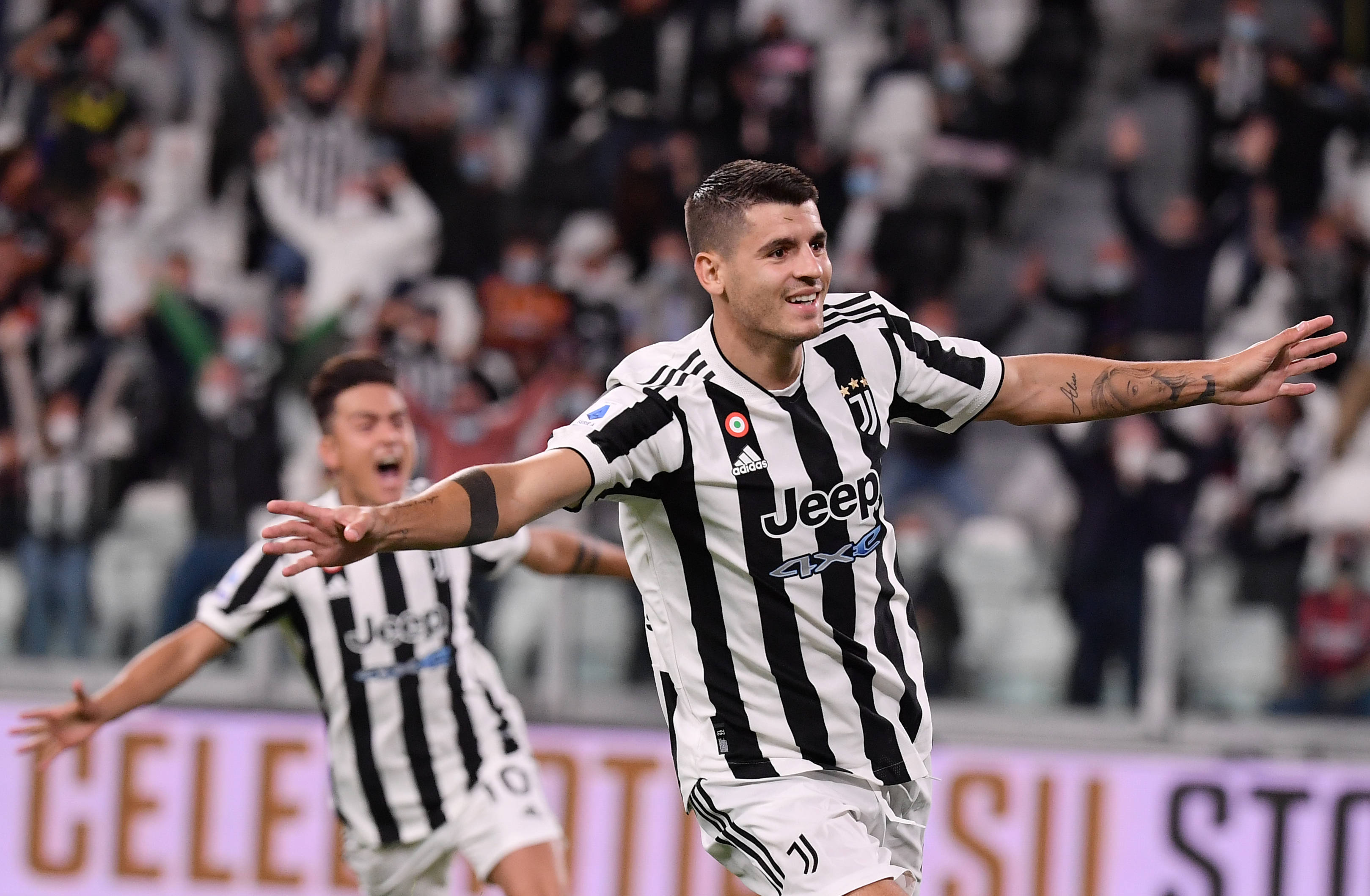 今晚能否取胜？曼联近4次与水晶宫交手未尝胜绩（曼联近四战水晶宫不胜，今晚能否打破尴尬？）