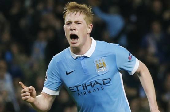 库里发布圣诞庆祝短片，穿的还是UA鞋（库里晒圣诞庆祝视频，脚上仍是UA战靴）