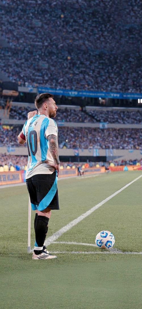 约罗：不后悔拒绝皇马；曼联只会选择给球队带来正能量的球员（约罗称拒绝皇马不后悔，曼联只引进正能量球员）