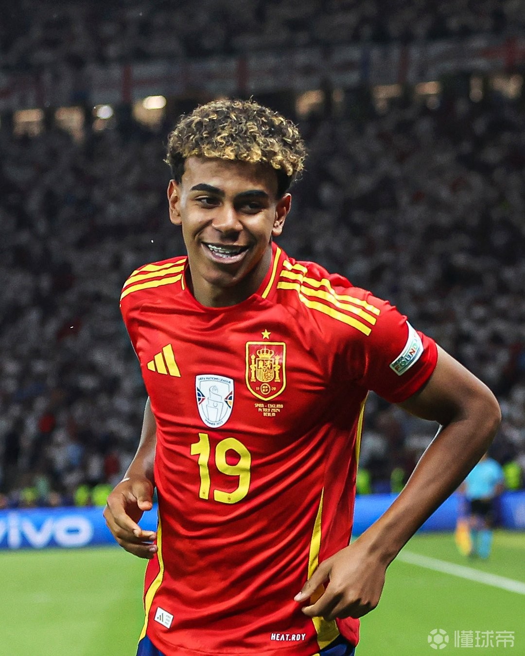 毛剑卿谈汪士钦红牌：给年轻人点自信吧，再网暴把人家暴死了（毛剑卿评汪士钦红牌：请给年轻球员一些信心，别再用网暴伤害人）