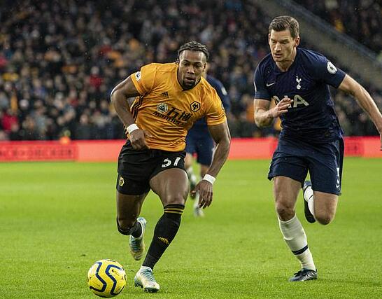 半岛晨报：李国旭中超执教表现不逊于邵佳一，甚至更胜一筹（半岛晨报：李国旭中超执教不输邵佳一，表现更胜一筹）