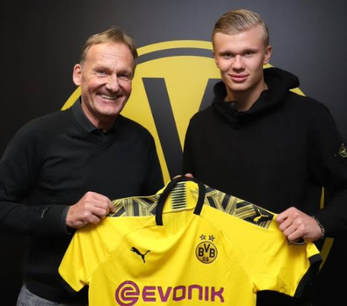 国王杯十六强战揭晓：塔拉韦拉迎战皇马，瓜达拉哈拉对阵巴萨（国王杯16强对阵出炉：塔拉韦拉对阵皇马，瓜达拉哈拉挑战巴萨）